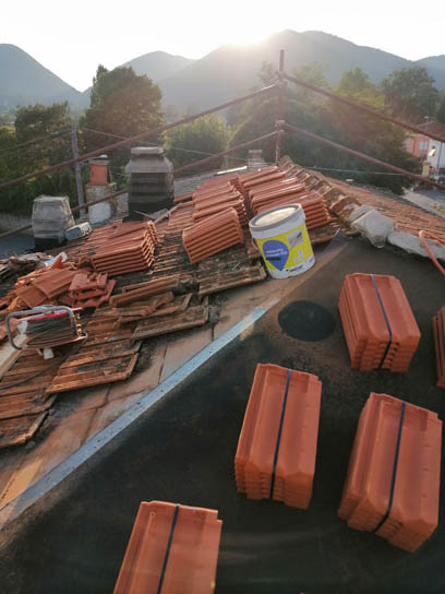 dettaglio lavorazione restauro edile tetto